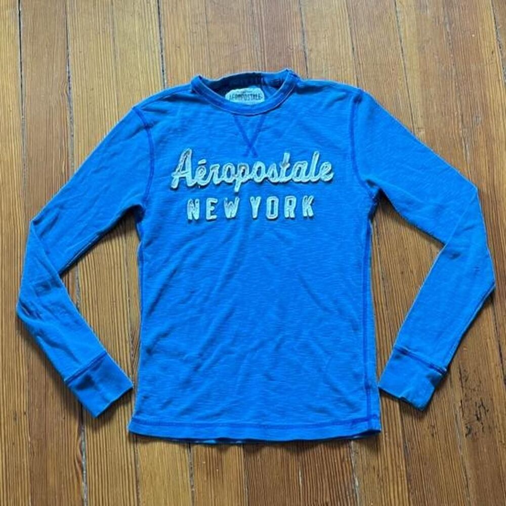 Aeropostale Men's Blue and White Shirt